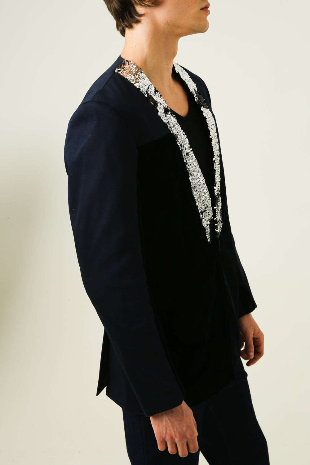 Jacket with collar in contrasting sequins